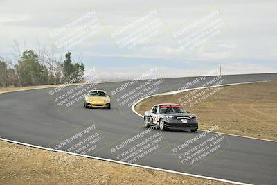 media/Jan-26-2025-CalClub SCCA (Sun) [[cfcea7df88]]/Group 1/Race/